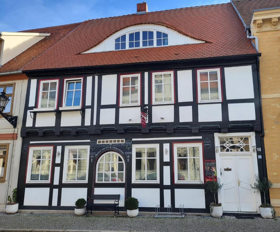 Ferienwohnung Am Rathaus Tangermünde Extérieur photo