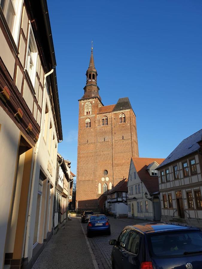 Ferienwohnung Am Rathaus Tangermünde Extérieur photo